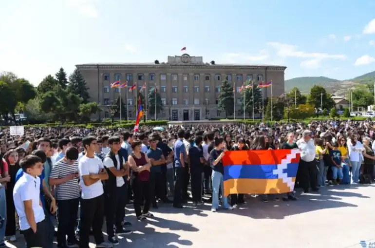 Արցախցիներու պահանջը՝ չփոխել կարգավիճակը