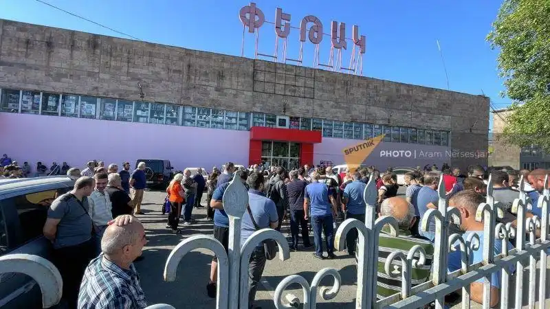 «Սուրմալուի» եւ «Փեթակի» առեւտրականները գործադուլ կը սկսին. պահանջը ճանապարհը բանալն է