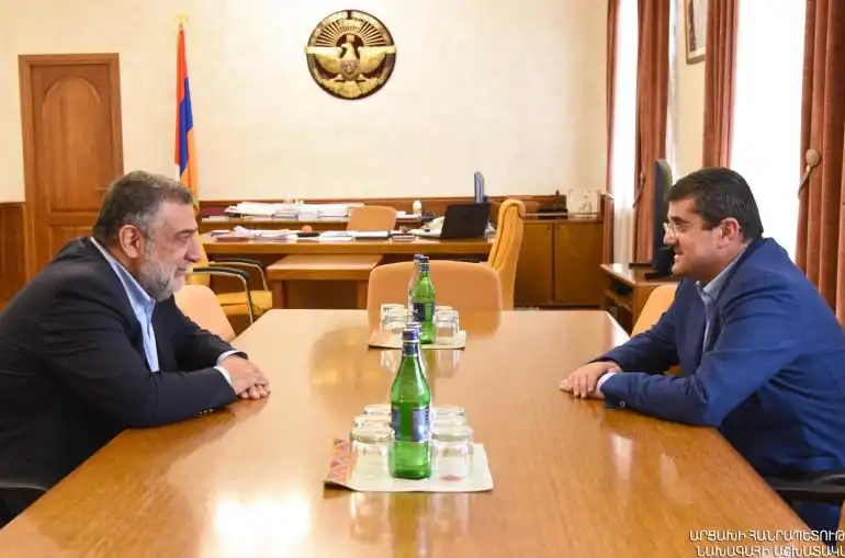 Ստեփանակերտի մէջ Յարութիւնեան ընդունեց Ռուբէն Վարդանեանը 