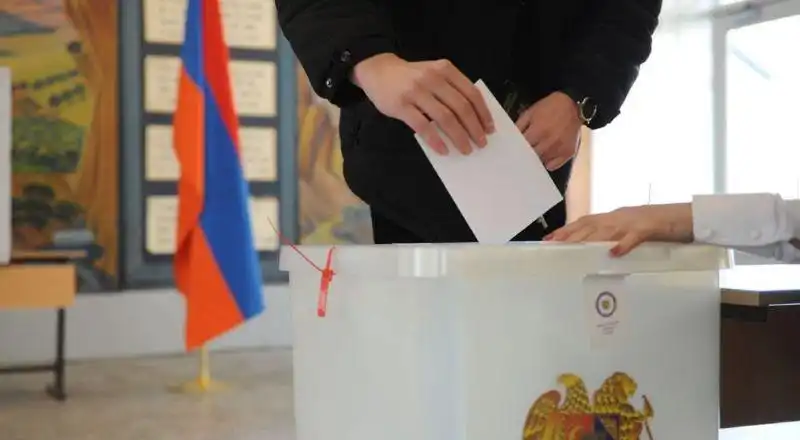 Ալավերդիի մէջ իշխանութիւնը կախեալ է ՀԱԿ-ի մէկ քուէէն 