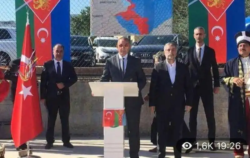 «Արեւմտեան Ատրպէյճանի Կէօյչա-Զանգեզուր»ի կարճատեւ կեղծ հանրապետութիւնը