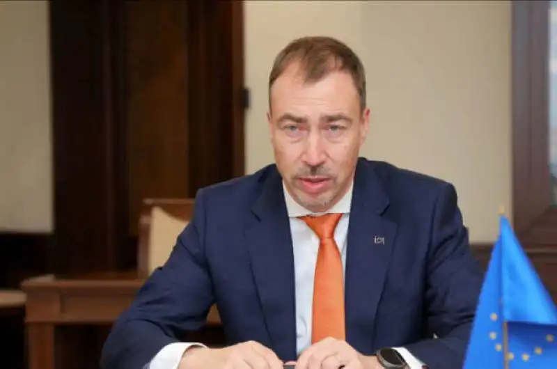 ԵՄ-ն կոչ ըրած է անյապաղ դադրեցնելու մարտերը