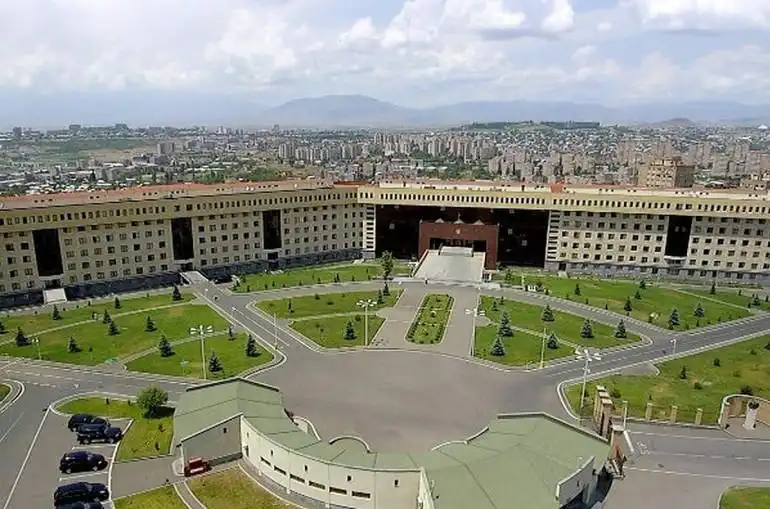 Իրադրութիւնը յարաբերականորեն կայուն է ․ ՊՆ-ն կը հերքէ ատրպէյճանական կողմին