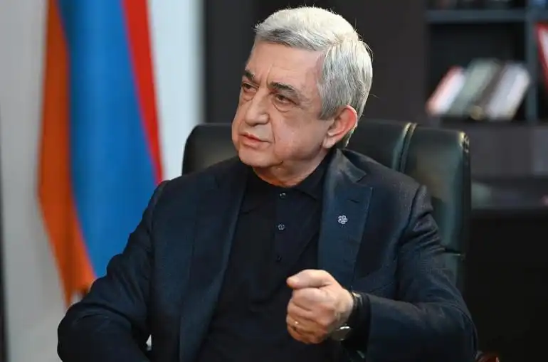 Սպաննել անտարբերութիւնը. Սերժ Սարգսեանի ուղերձը Արցախի Անկախութեան տօնի առթիւ