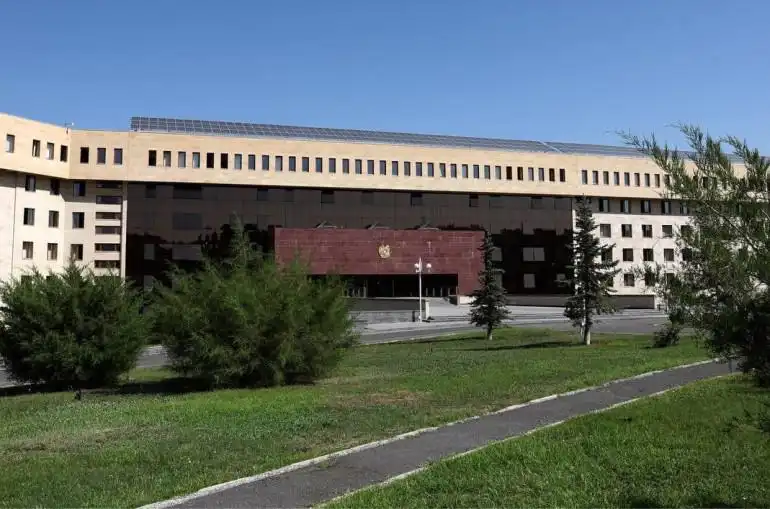 ՀՀ Պաշտպանութեան նախարարութեան անունով տարածուող տեղեկութիւնը կեղծ է. Յայտարարութիւն