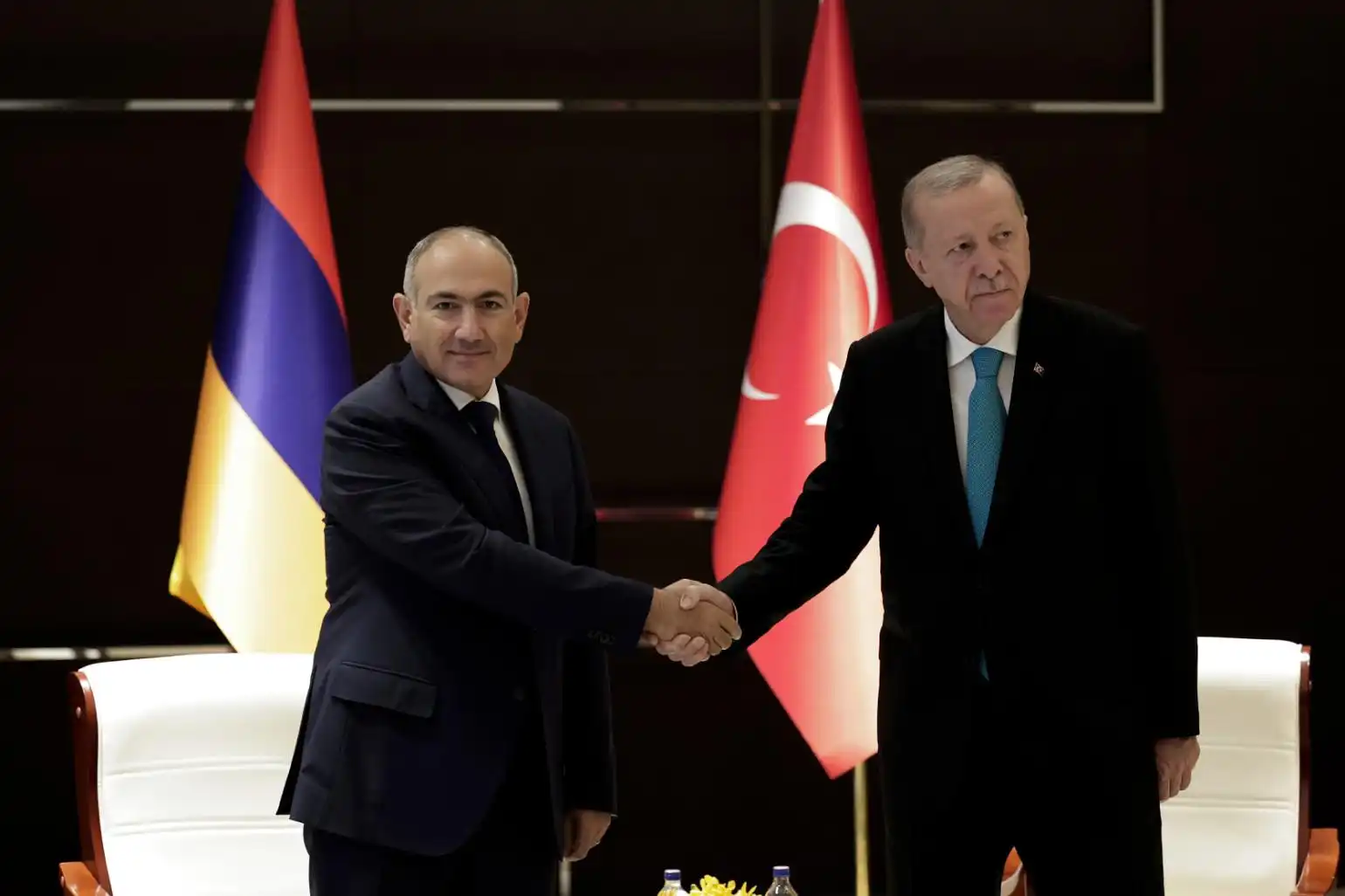Փոխվստահութեան մթնոլորտ եւ  հաղորդակցութիւններ. Ի՞նչ քննարկուած է Փաշինեան-Էրտողան հանդիպումին