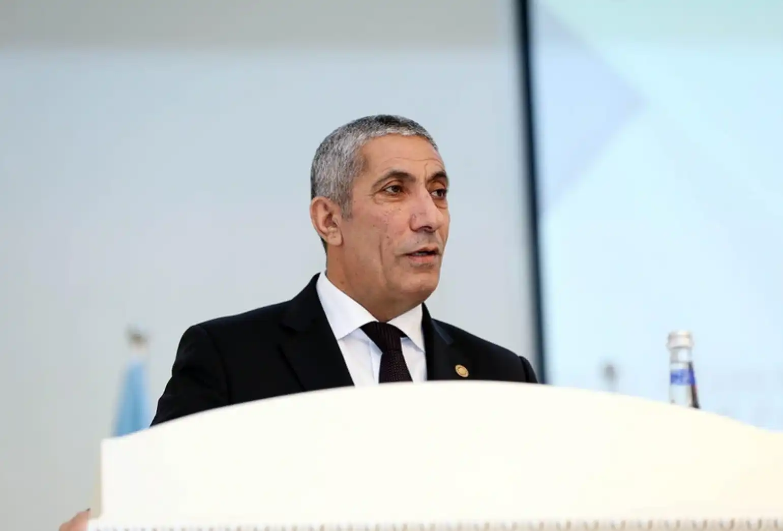Ատրպէյճանը մէկ քայլ հեռու է Հայաստանի հետ խաղաղութեան պայմանագրի ստորագրումէն. ատրպէյճանցի պատգամաւոր