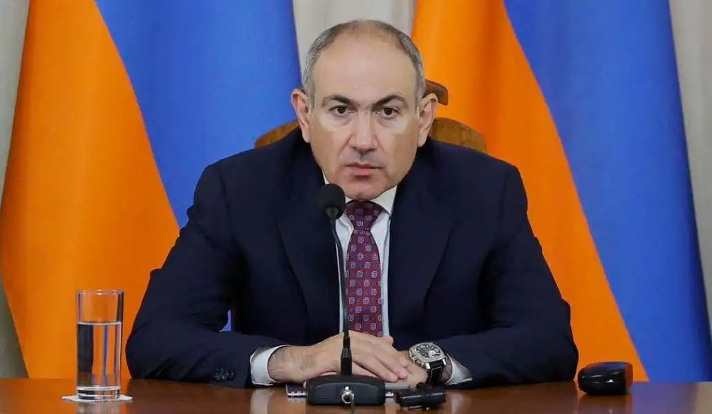 Փաշինեան դատապարտած է Մերձաւանի սպանութիւնը 