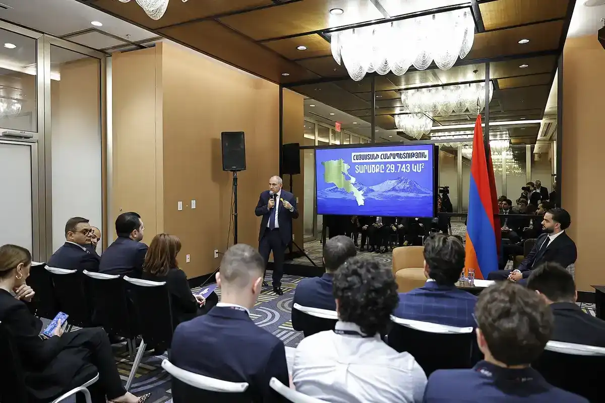 Նիւ Եորք. Վարչապետ Փաշինեան հանդիպում ունեցած է սփիւռքահայ ուսանողներու հետ