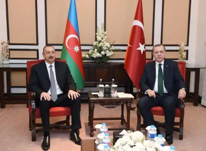 Իսլամապատի մէջ կայացած է Ազրպէյճանի եւ Թուրքիոյ նախագահներու հանդիպումը