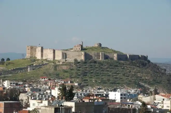 Թրքական Սէլճուք Քաղաքին Մէջ Սուրբ   Մարիամի Նուիրուած   Հսկայ  Արձան Մը  Պիտի   Կանգնեցուի