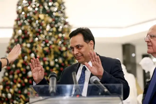 Լիբանան. Կառավարութեան  կազմութիւնը  «Ժամերու հա՞րց»