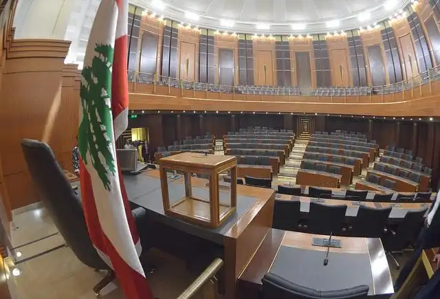 «Քորոնա»ի   տագնապ. Լիբանանի խորհրդարանը   փակեց իր դռները