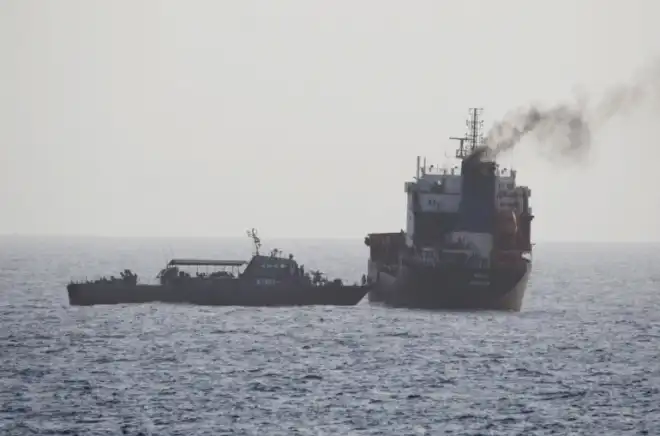 Իրանեան ջուրերուն մօտ ռազմանաւ մը խորտակուած է