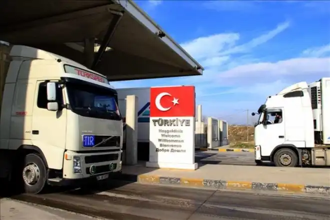 Թուրքիա զինամթերք կը փոխադրէ դէպի Իտլիպ