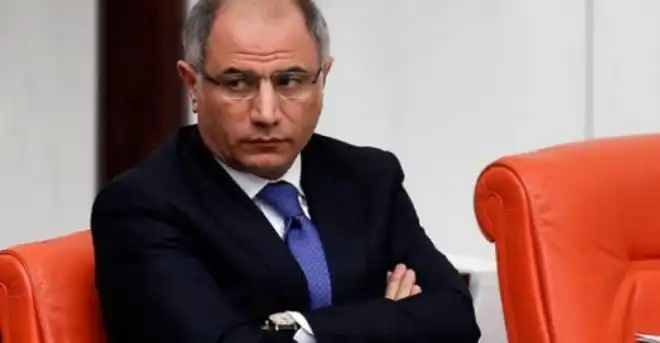 Թուրքիոյ ներքին գործոց նախարար Էֆքան Ալան հրաժարական տուած է