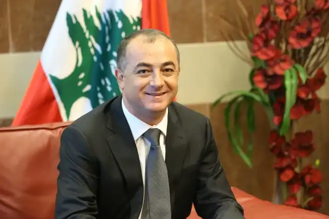 Կարեւոր որոշում. Լիբանանի     զէնք կրելու   արտօնագրերը  դադրած են