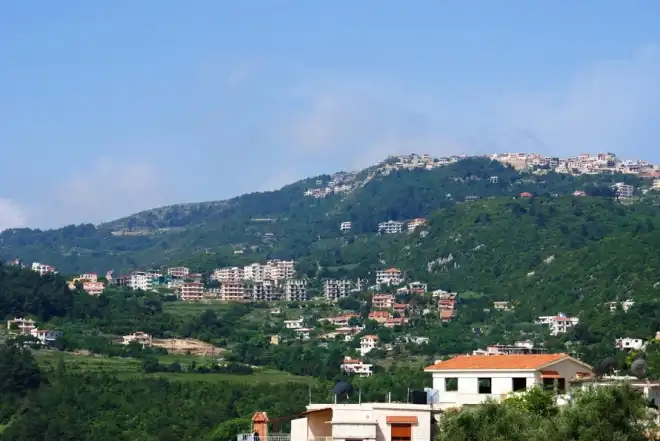 Քեսապի մէջ վիճակը հանգիստ չէ. Հայկական  գիւղին վրայ  4  հրթիռներ ինկած են