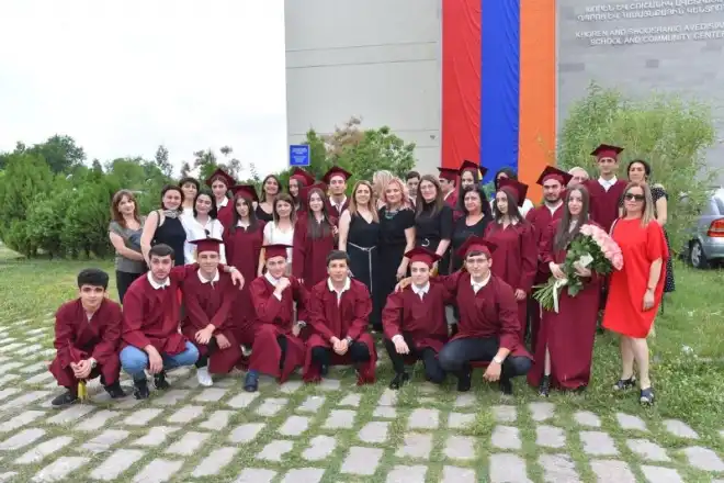 ԱՀԱԸ-ի Աւետիսեան դպրոցը միշտ պատնէշի վրայ. Նոր սերունդ մը եւս դէպի կեանքի  ասպարէզ