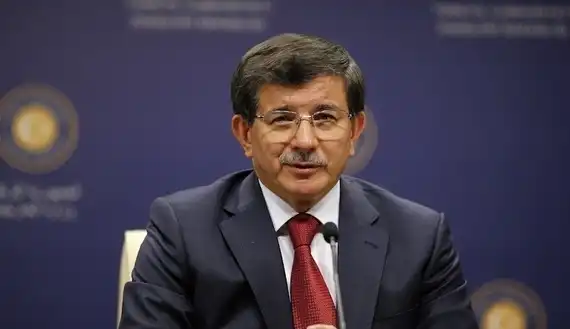 Ահմատ Տաւութօղլու Լիբանան  Պիտի Այցելէ