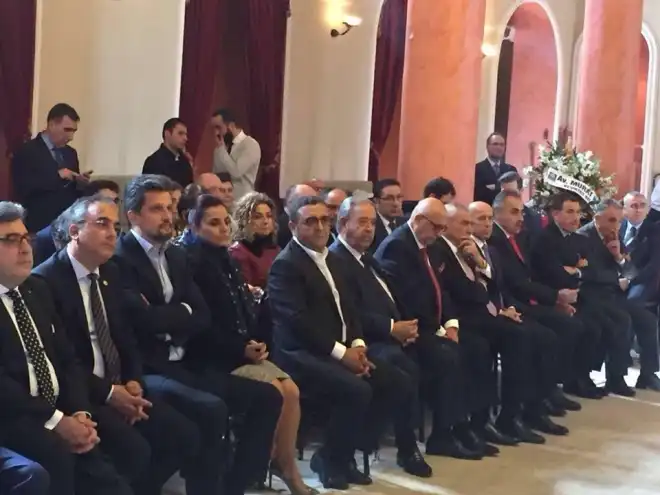 Թուրքիոյ   Հայ Երեսփոխանները   Միասին Նշեցին Սուրբ Զատկուան Տօնը  (Լուսանկարներ)