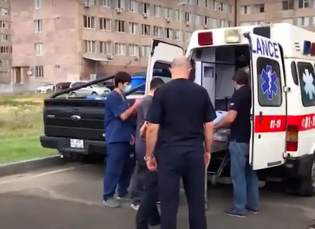 Ֆրանսացի լրագրողները  պատմեցին   ն  իրենց ապրած  փորձառութեան մասին.  Վիրաւորուածները  վերադարձան  Ֆրանսա