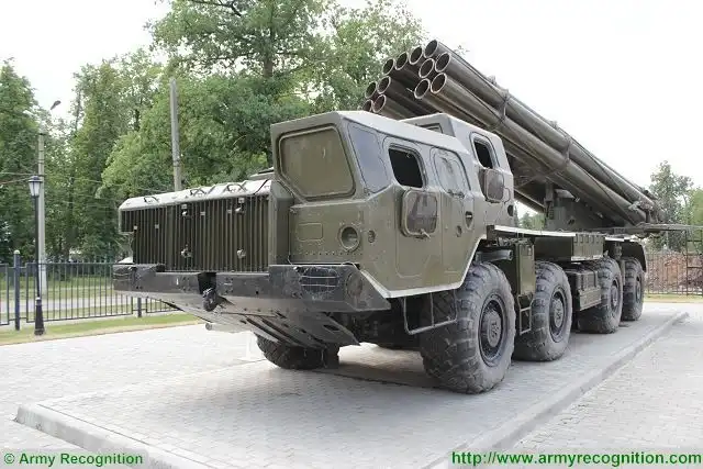 Թշնամի  Ազրպէյճան «Սմերչ» Տիպի Համազարկային Հրթիռներ Կը Նետէ