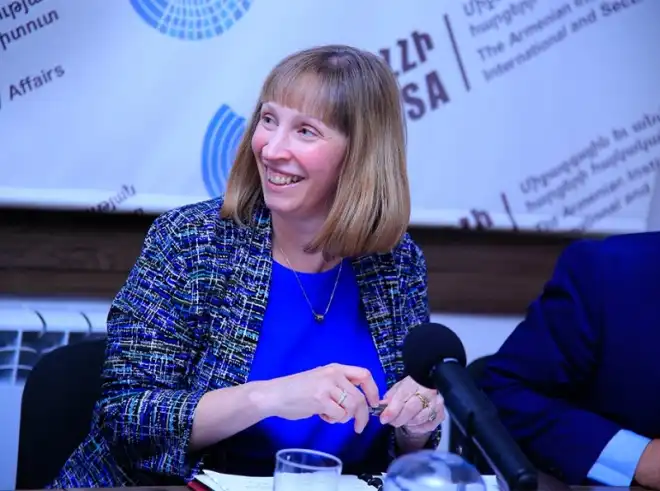 Հայաստանի մէջ գործող ԱՄՆ դեսպանատունը այսուհետեւ վիզա պիտի չտրամադրէ Իրանցիներուն