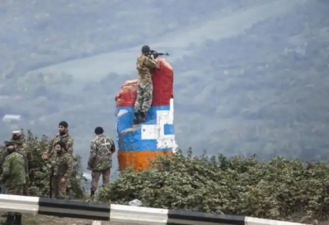 Հայկական ուժերու հիմնական խնդիրը օդային անվտանգութեան բացակայութիւնն էր. Արաբ վերլուծաբան