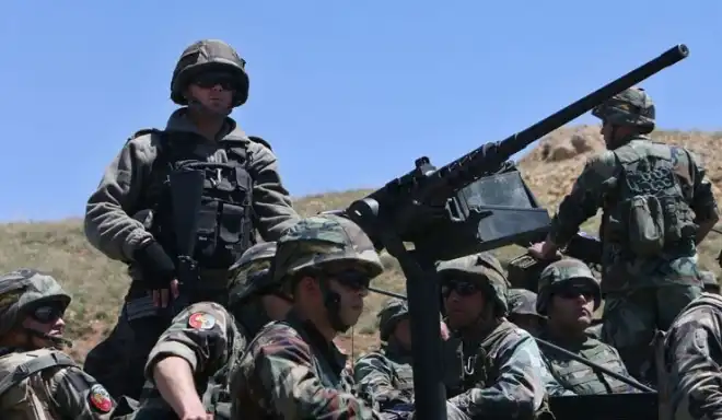 Լիբանանեան  Բանակը  Ծանր Գրոհ Կատարած է  Տահէշ   Խմբաւորման  Դիրքերուն   Ուղղութեամբ