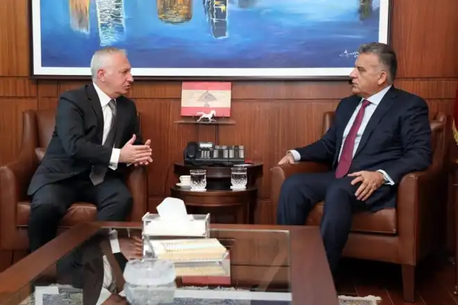 Լիբանանի  մօտ ՀՀ դեսպան   Վահագն  Աթաբէկեան  հանդիպեցաւ   զօր. Ապպաս  Իպրահիմին