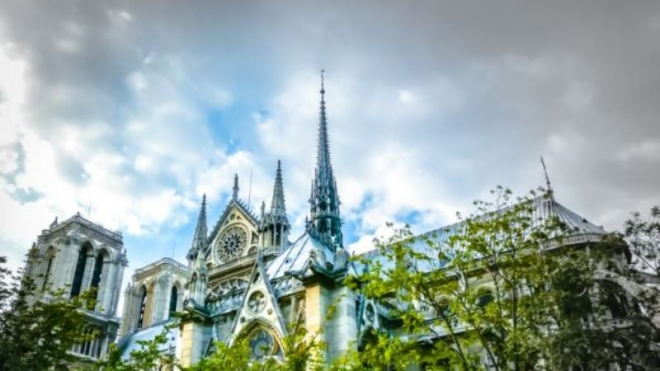 Notre Dame-Ի հրդեհ. Ըստ ֆրանսացի նախարարին տաճարը փրկուած է աղէտէ