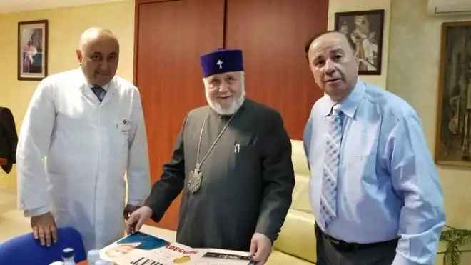 «Արագօրէն փակել բժշկ. Արմէն Չարչեանի հարցը» Ամերիկահայ գործիչ Մայք Սարեան  Չարչեանի ազատութիւնը կը պահանջէ