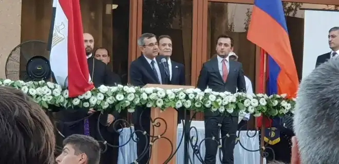 Եգիպտոսի  դեսպան  Թարէք Մաաթի  Rotary Pan-Armenian     անդամ