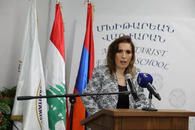 Լիբանանի նորաբաց Մխիթարյան վարժարանը, որն իր դռներն է բացել աշակերտների առջև, սպասում է օտար դպրոցնե