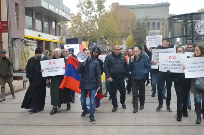 Երեւանի մէջ.  «ԿԱՄՔ»  նախաձեռնութեան  անդամներ բերման ենթարկուած են