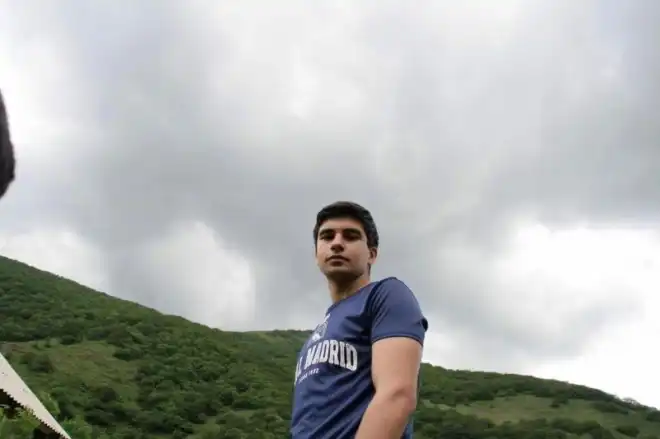 Մեր  Էտկարը ամէն  նահանջ  շատ  ծանր տարաւ. Նահատակ Էտկար Մհերեանի քոյր