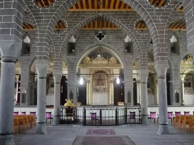 «Սուրբ Կիրակոս» եկեղեցու թաղականությունը դատ է բացել պետության դեմ