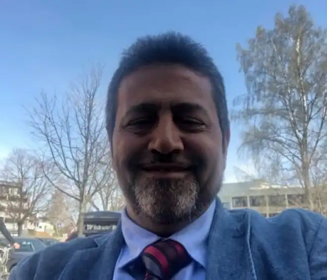 «Սխալ  պիտի ըլլայ «Քորոնա»ի հարցը միայն  քաղաքական  տեսանկիւնէ դիտարկել... եւ  պէտք է  վարակին    դէմ պայքարիլ».Բժիշկ Թովմաս  Յակոբեան
