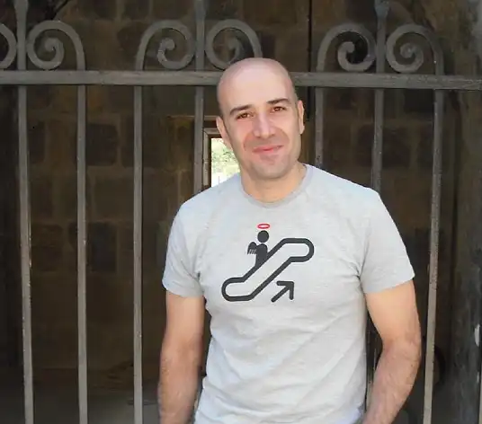 Ընդունելի չէ, որ հազարամեակներու  պատմութիւն ունեցող հայրենիքը երկրորդ կամ երրորդ հայրենիք   համարուի. Երեւան  հաստատուած  հալէպահայ