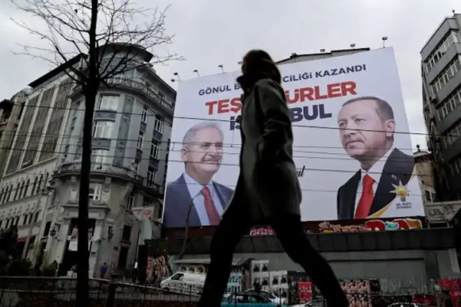 AKP-ն շուարա՞ծ. Թուրքիոյ իշխող կուսակցութիւնը վերահաշուարկ կը պահանջէ