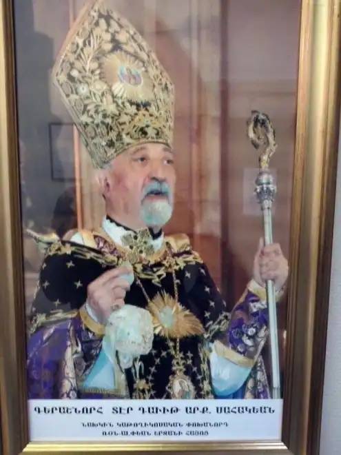 Վախճանեալ Սրբազանին Մասին Շրջան Ընող Լուրերը Յերիւրանք Են. Վազգէն Էսքիճեան