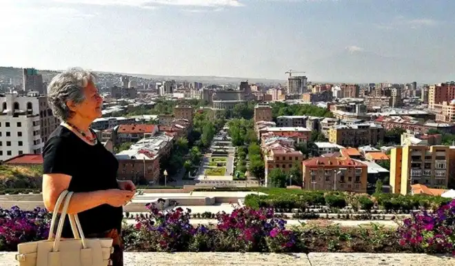 Լալա Միսկարեան-Մինասեան. «Գրելու ատեն յաճախ զգացի, որ պատերազմը ամբողջ կեանք մը պիտի տեւէ»