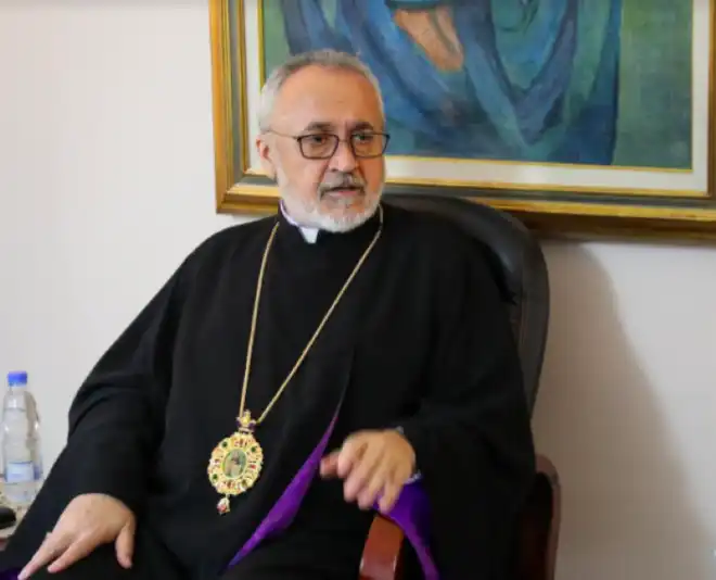 «Լիբանանահայութիւնը պիտի բուժէ իր վէրքերը եւ շուտով վերականգնի» Տ. Շահէ եպս. Փանոսեան խօսեցաւ ՝ «Արեւելք»ին (Տեսանիւթ)