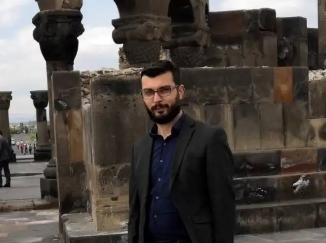 «Մեր հիմնական շեշտադրումը հոգեւոր խորութիւն ստեղծելն է» Արամ Պապաճանեան