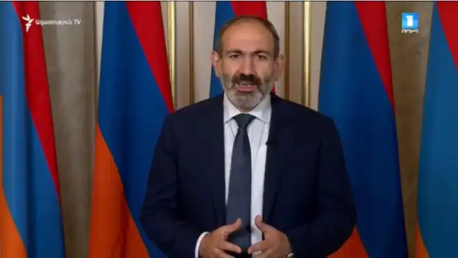 Նիկոլ Փաշինեանը հրաժարական տուաւ վարչապետի պաշտօնէն