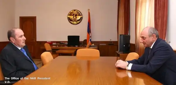 Լևոն Տեր-Պետրոսյանն ու Բակո Սահակյանը հանդիպել են