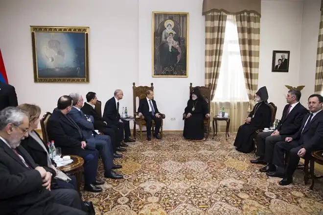 Լիբանանի Հանրապետության նախագահն այցելեց Մայր Աթոռ Սուրբ Էջմիածին