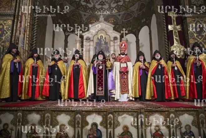 Բանակի օրվա առիթով Մայր Աթոռ Սուրբ Էջմիածնում  մատուցվեց Ս. Պատարագ