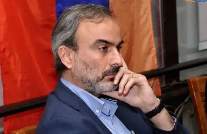Փաշինեանը ստորագրած է Սեֆիլեանին ՀՀ քաղաքացիութիւն շնորհելու համար անհրաժեշտ փաստաթուղթերը